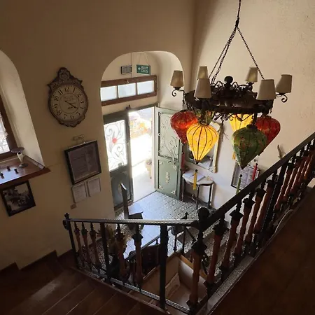 Konukevi Olivia1845 Ayvalık Over 16 Years Old Ayvalı