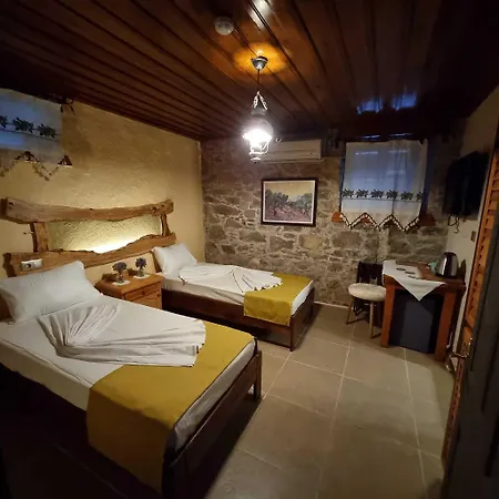 Olivia1845 Ayvalık Over 16 Years Old Ayvalı